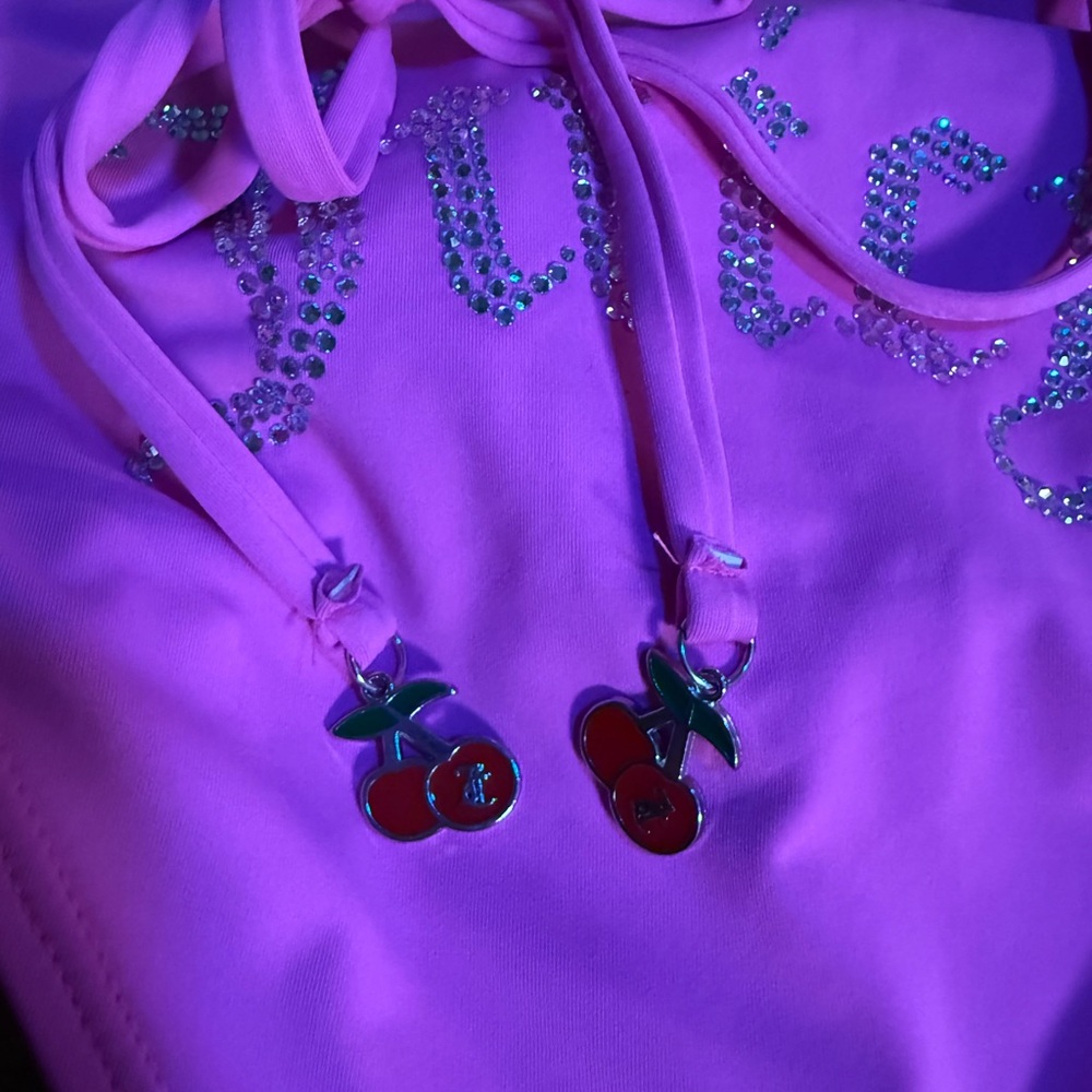 Juicy Couture Vibrant Pink cherry bikini - Picture 4 of 4